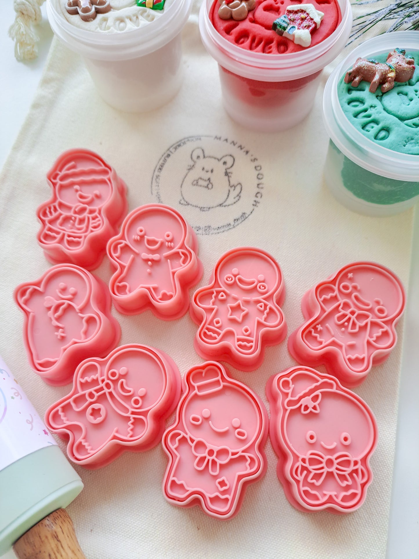 Gingerbread Buddies Playdough Kit